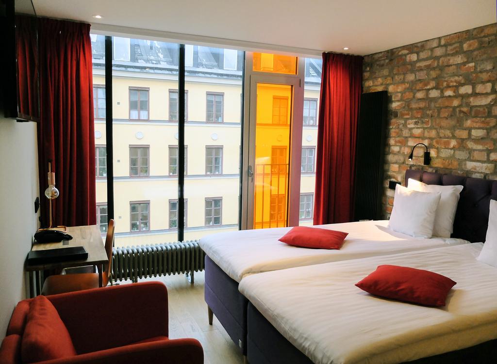 Hellstens Glashus Hotell
