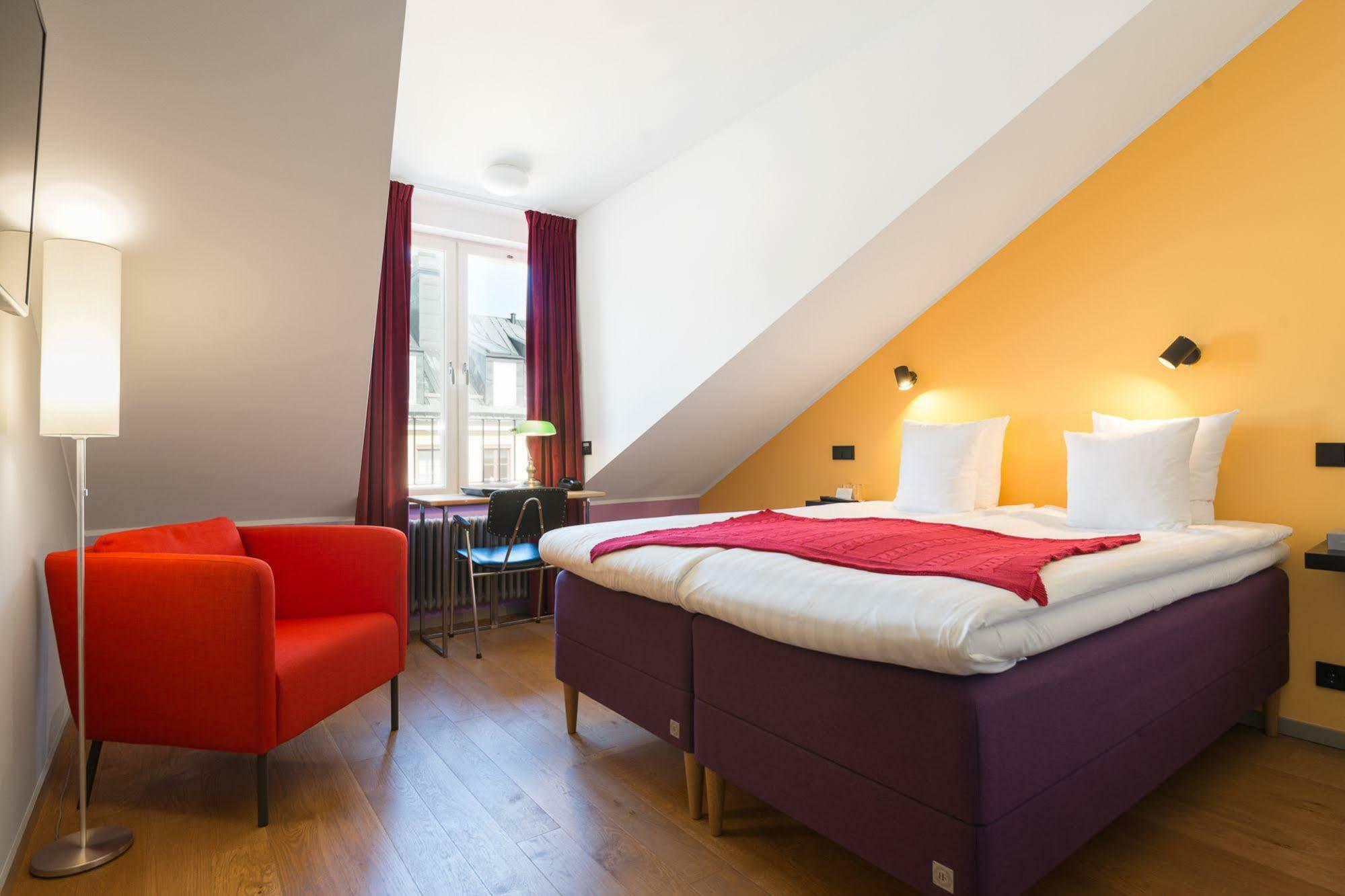 Hellstens Glashus Hotell